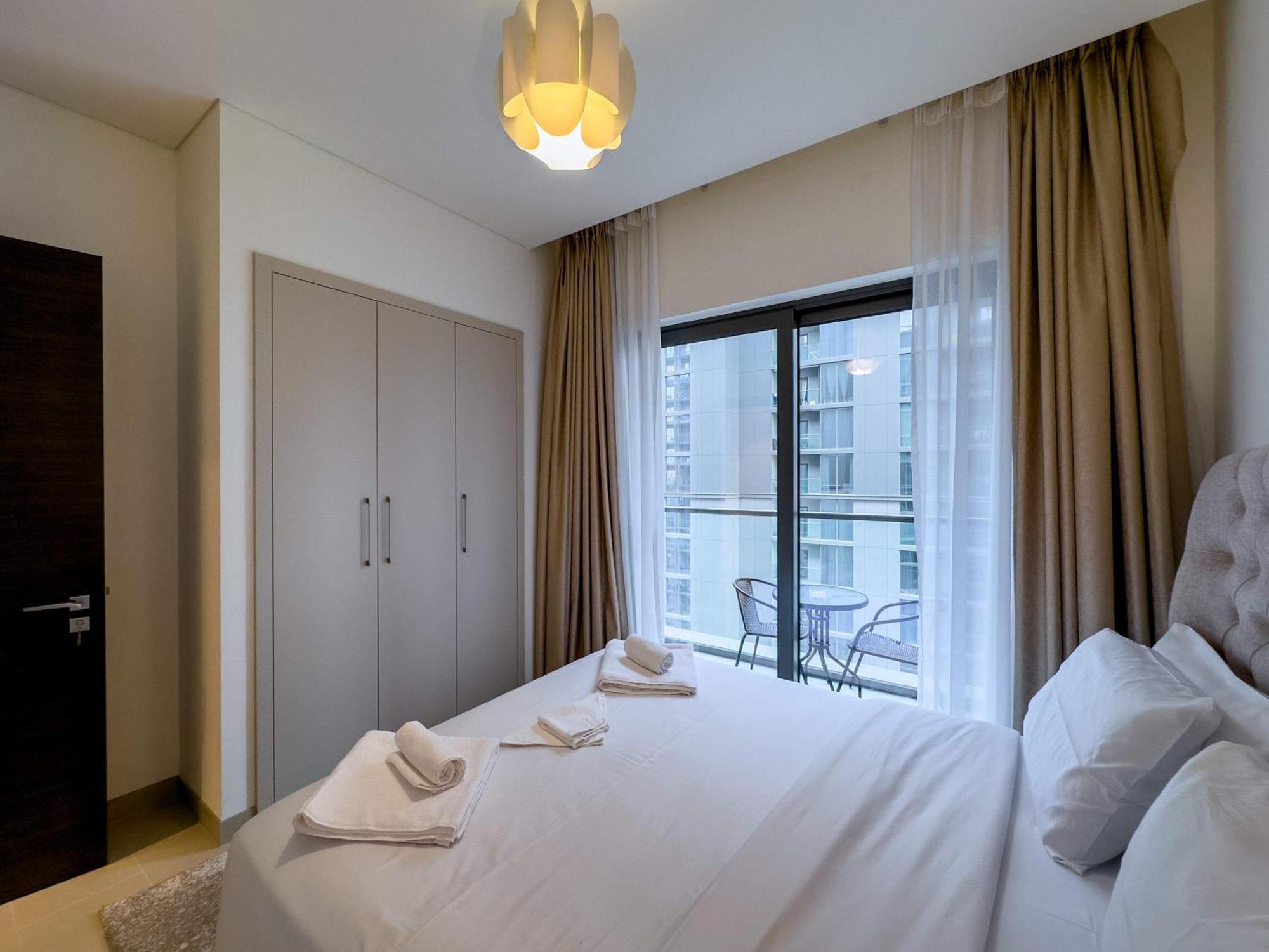 Apartment Prime Location - Modern 1br Design - High Floor